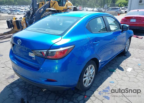 2017 Toyota Yaris Ia из США, поврежденный, VIN 3MYDLBYV6HY181760